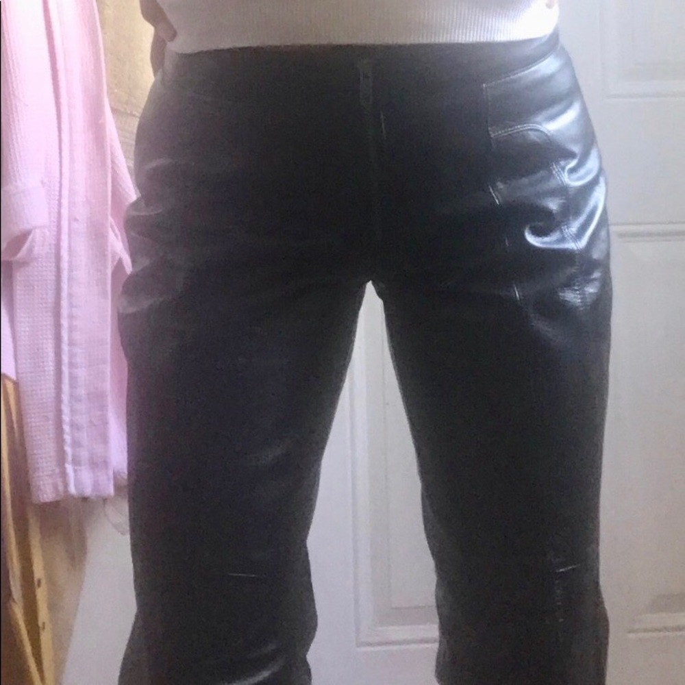 Danier Leather Pants Size 2 - Picture 8 of 8